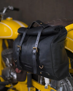 
                  
                    TRIP MACHINE OUTLAW SADDLEBAG BLACK
                  
                