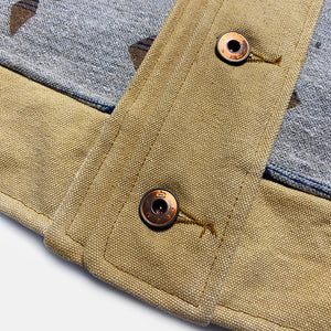 
                  
                    BZEN M.3003R-SANTANA-NBL REGULAR FIT RAGLAN SLEEVE NATIVE AMERICAN MOTIF BLANKET PANEL VEGGIE DYED CANVAS COSSACK JACKET-13.5OZ-E0 GOBI
                  
                