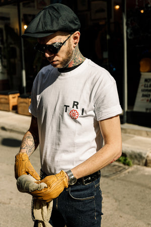 
                  
                    TRI "TORA" TEE - Heavy Oversized - White
                  
                