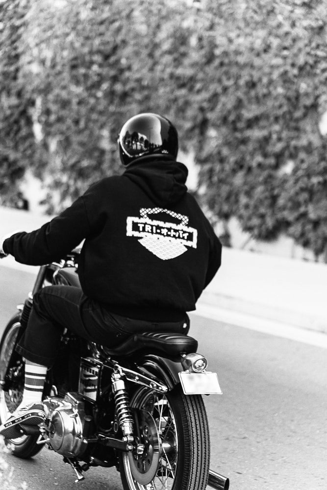 
                  
                    TRI x HD - ULTRA HEAVY HOODY JAPANESE - HOODY
                  
                