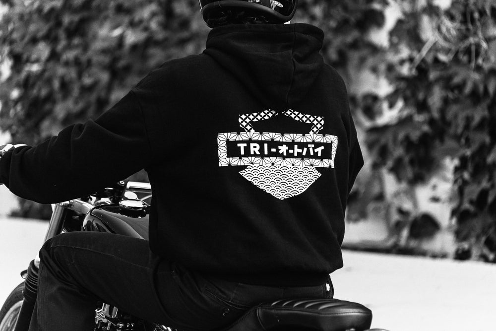 
                  
                    TRI x HD - ULTRA HEAVY HOODY JAPANESE - HOODY
                  
                