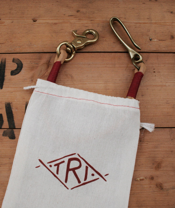 
                  
                    NATURAL with red thread
                  
                