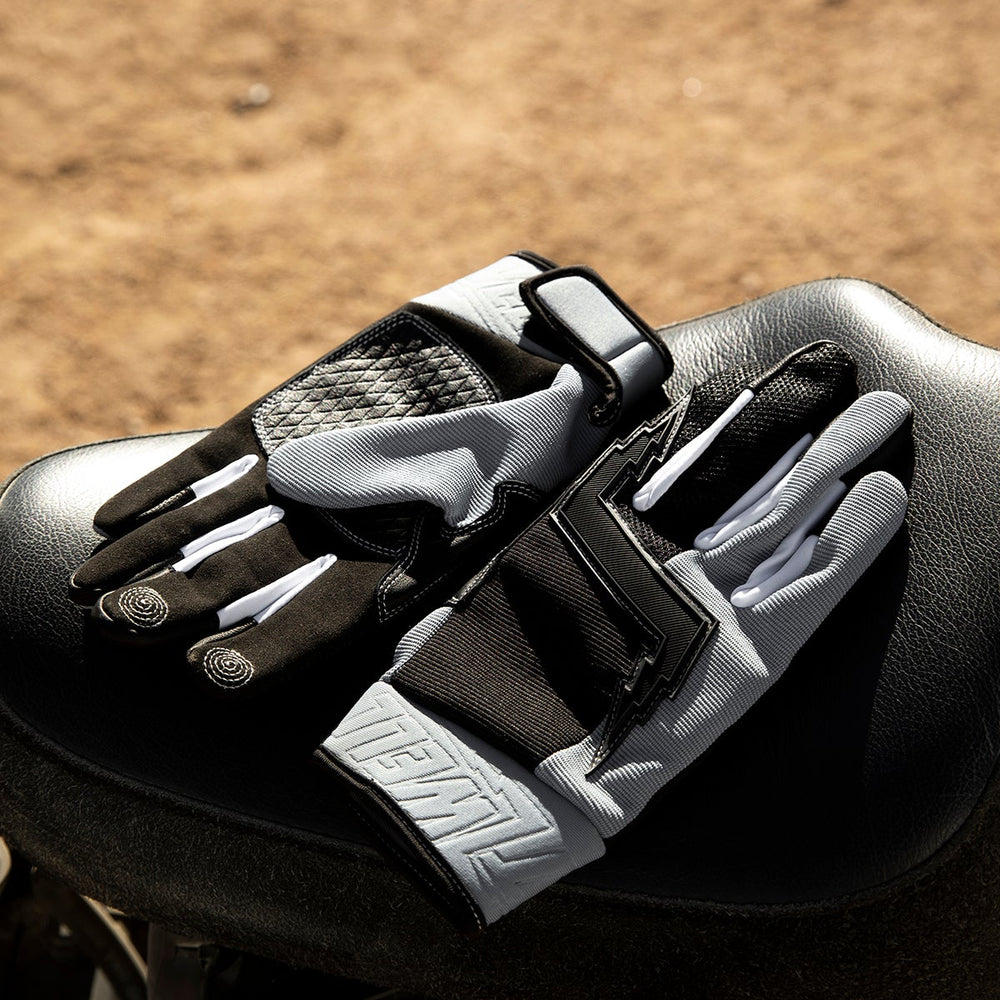 
                  
                    BILTWELL Baja Gloves - Grey
                  
                